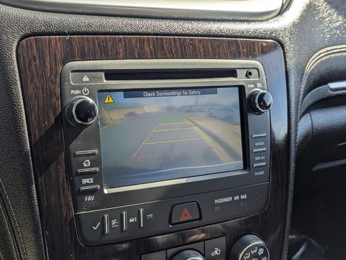 Used 2017 Chevrolet Traverse LT AWD/4WD image 16