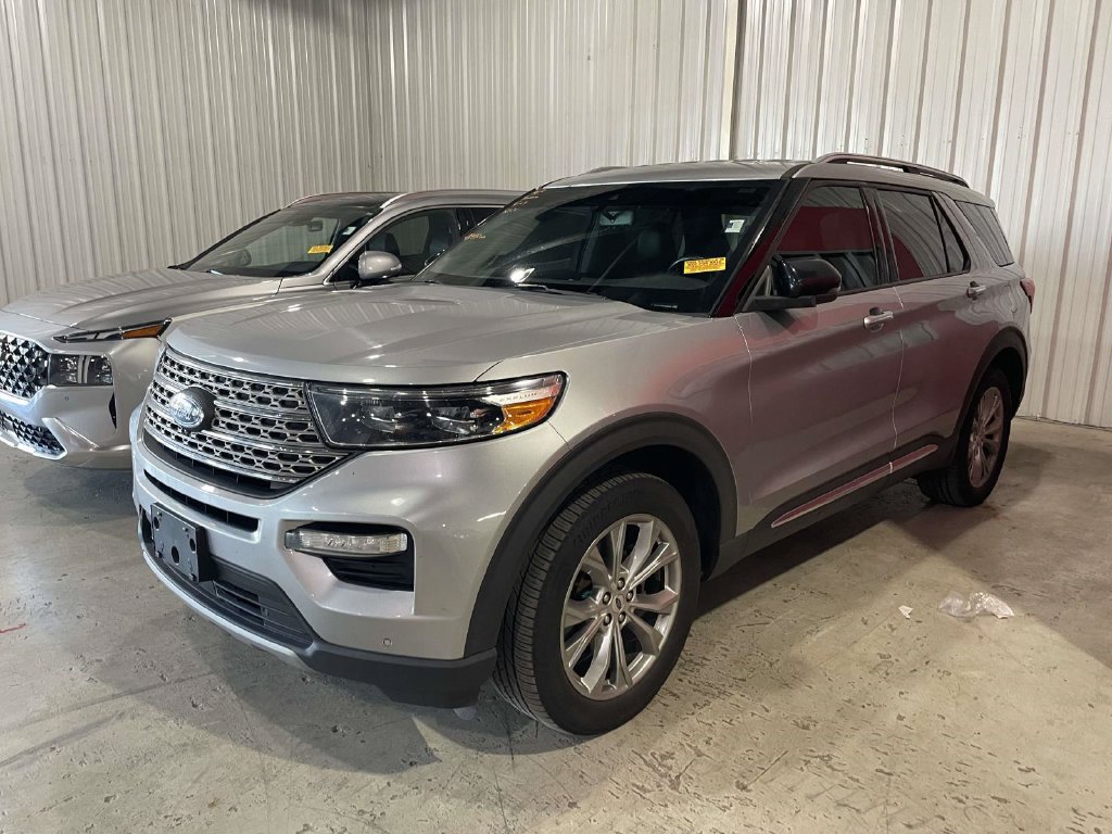 Used 2021 Ford Explorer Limited w/ Equipment Group 301A AWD/4WD image 3