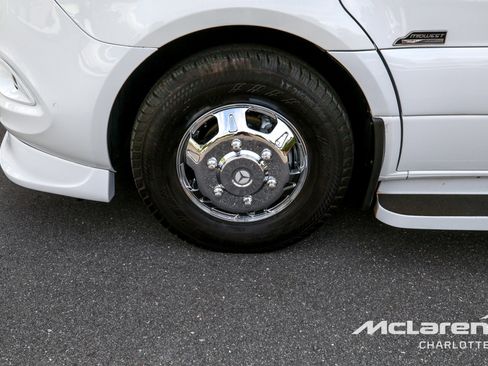 Used 2023 Mercedes-Benz Sprinter 3500 image 33