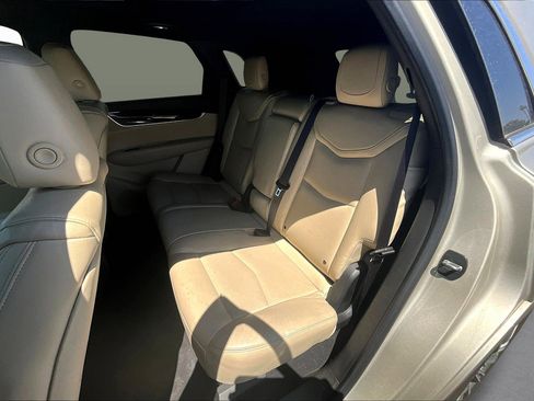 Used 2017 Cadillac XT5 Luxury w/ Driver Awareness Package image 23