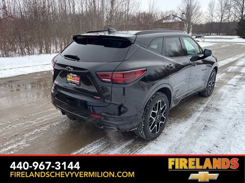 Certified 2023 Chevrolet Blazer RS w/ Enhanced Convenience Package image 9