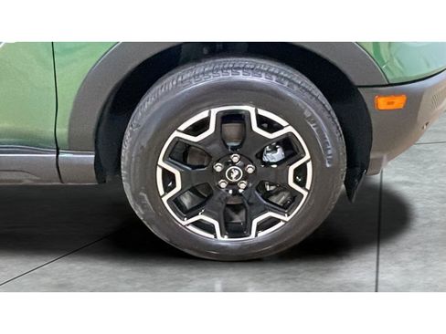 Used 2025 Ford Bronco Sport Outer Banks w/ Outer Banks Tech Package+ AWD/4WD image 19