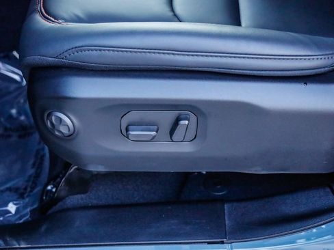 New 2026 Jeep Wrangler Unlimited Rubicon w/ Steel Bumper Group image 26