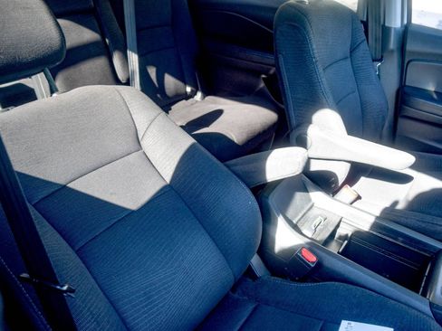 Used 2018 Honda Pilot LX image 10