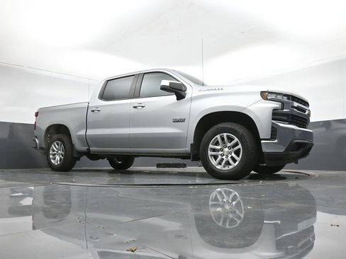 Used 2021 Chevrolet Silverado 1500 LT image 40