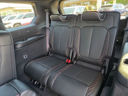 Used 2025 Jeep Grand Cherokee L Summit AWD/4WD image 11