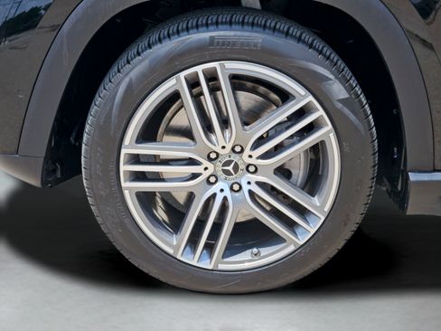 Used 2026 Mercedes-Benz GLS 450 4MATIC image 33