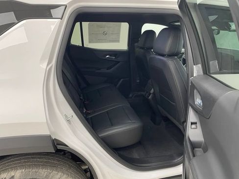 New 2026 Chevrolet Equinox LT w/ Convenience Package II AWD/4WD image 13