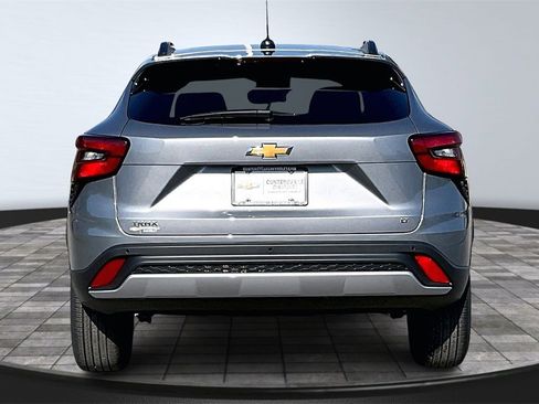 New 2026 Chevrolet Trax LT w/ Driver Confidence Package image 4