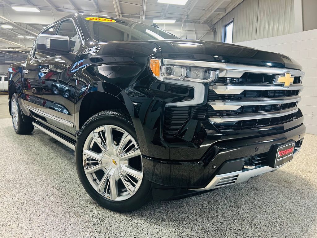 Used 2024 Chevrolet Silverado 1500 High Country w/ Technology Package AWD/4WD image 1