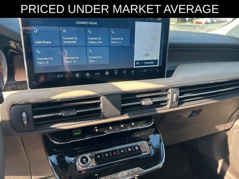 Used 2023 Lincoln Corsair Reserve w/ Equipment Group 201A image 16