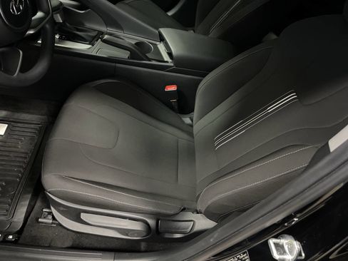 Used 2023 Hyundai Elantra SEL image 27