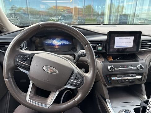 Used 2020 Ford Explorer Platinum AWD/4WD image 8