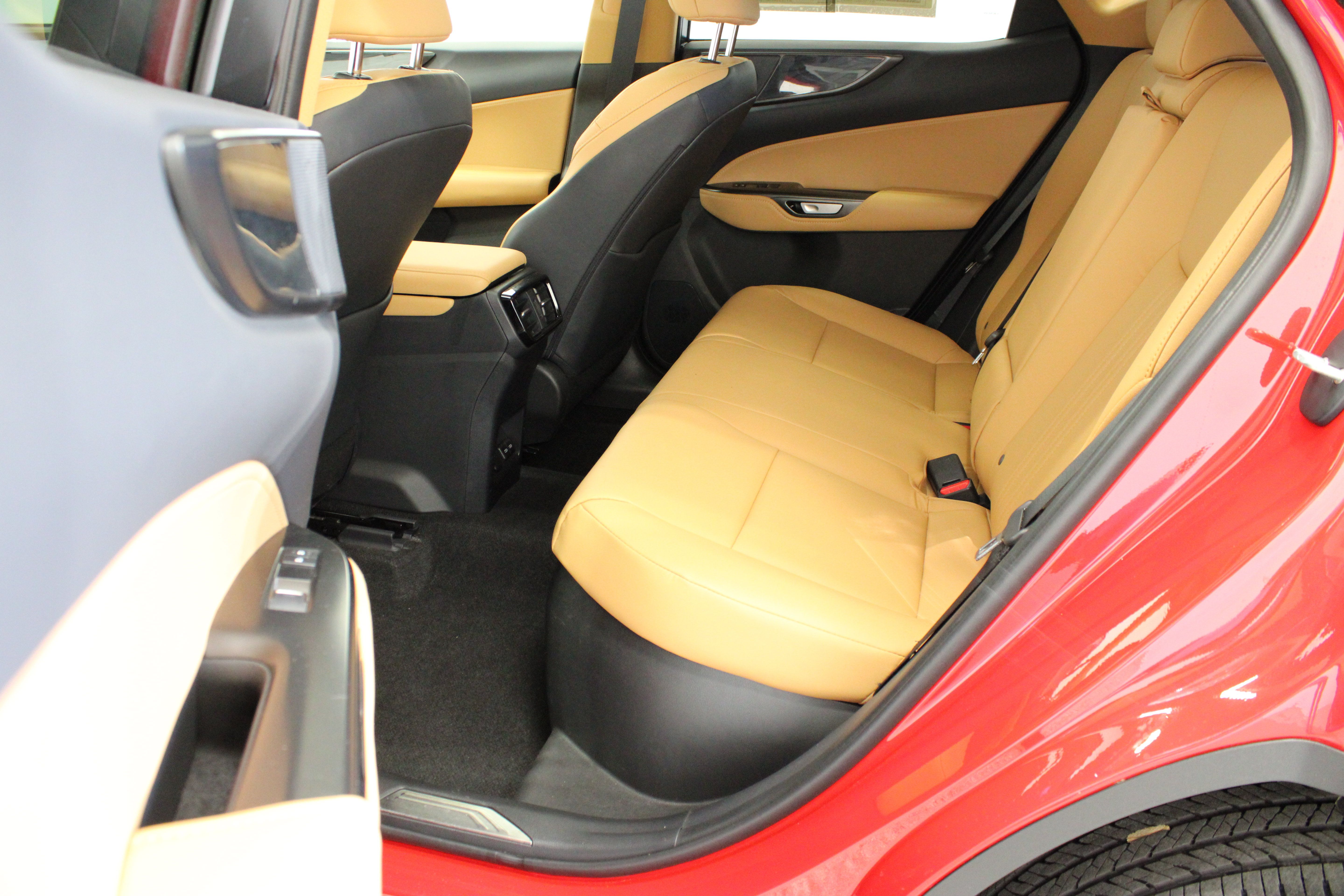 Used 2025 Lexus NX 350h AWD w/ Cold Area Package image 29