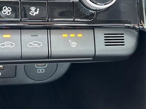 Used 2024 Hyundai Elantra SEL w/ Convenience Package image 7