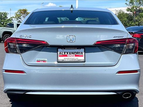Used 2023 Honda Civic Sport image 4