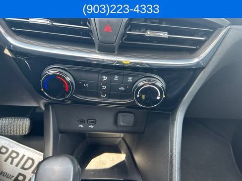 Used 2025 Buick Encore GX Sport Touring FWD image 27