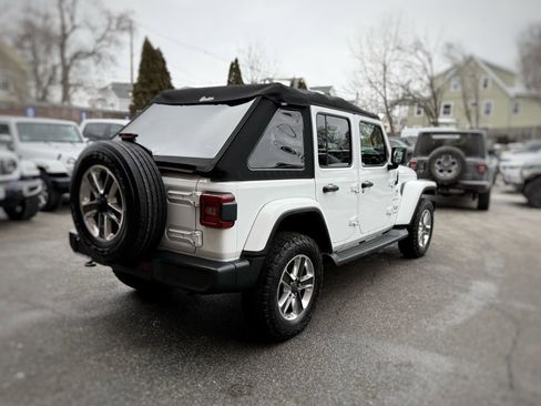 Used 2018 Jeep Wrangler Unlimited Sahara w/ Cold Weather Group image 7