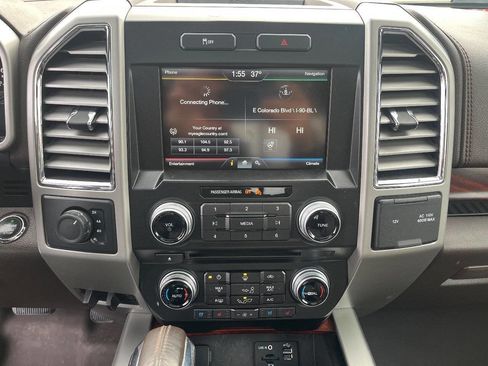 Used 2015 Ford F150 King Ranch w/ Equipment Group 601A Luxury image 17