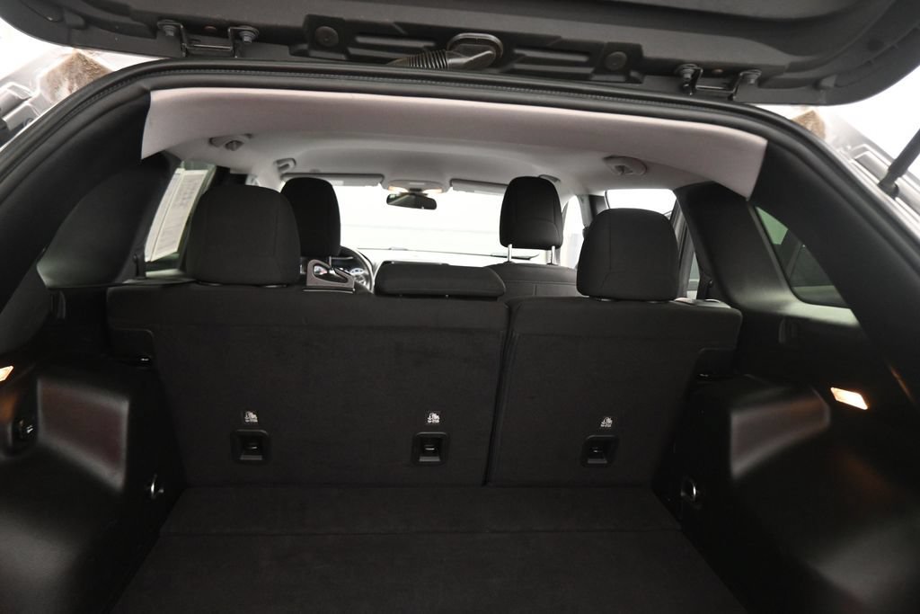 Used 2019 Jeep Cherokee Latitude w/ Popular Appearance Group AWD/4WD image 40