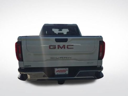 Used 2025 GMC Sierra 1500 SLT AWD/4WD image 4