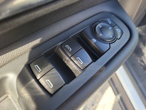 Used 2020 GMC Terrain SLE image 22