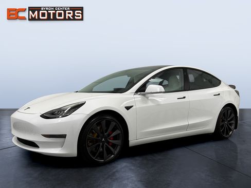 Used 2020 Tesla Model 3 Performance AWD/4WD image 2