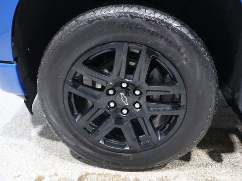 Used 2022 Chevrolet Silverado 1500 Custom image 10