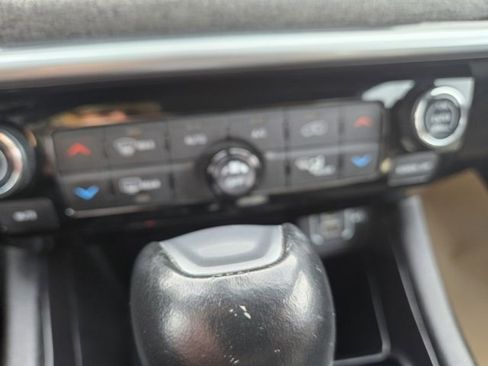 Used 2023 Jeep Compass Latitude w/ Convenience Group image 31