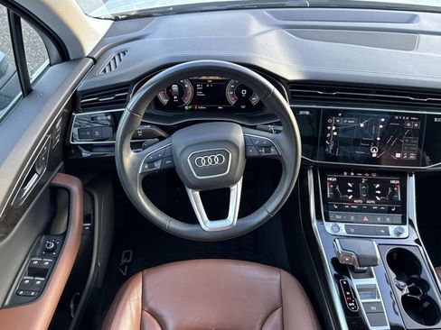 Used 2023 Audi Q7 2.0T Premium w/ Convenience Package image 13