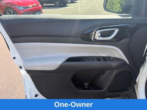 Used 2024 Jeep Compass Limited AWD/4WD image 12