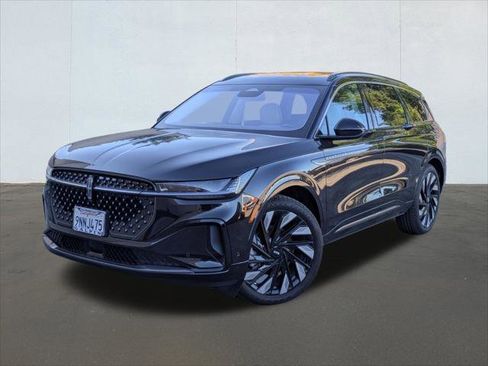 Used 2024 Lincoln Nautilus Black Label w/ Jet Appearance Package (87T) image 1