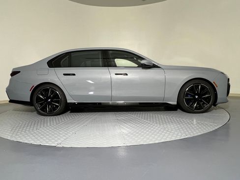 New 2026 BMW i7 eDrive50 w/ Executive Package image 7