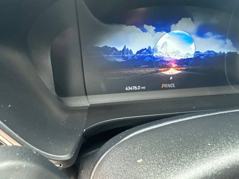 Used 2020 Ford Escape Titanium FWD image 7