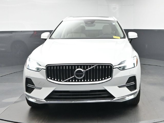 Used 2023 Volvo XC60 B5 Plus w/ Protection Package Premier FWD image 2