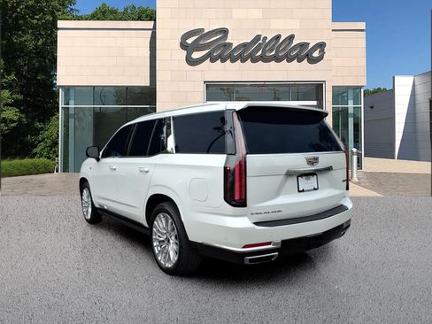 Certified 2025 Cadillac Escalade Premium Luxury w/ Touring Package AWD/4WD image 3