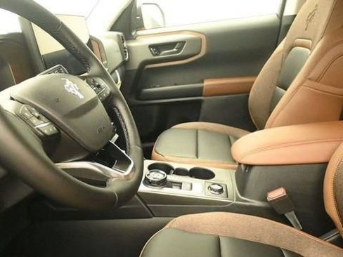 New 2026 Ford Bronco Sport Outer Banks w/ Outer Banks Tech Package+ AWD/4WD image 18