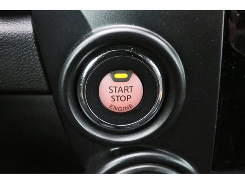 Used 2023 Nissan Titan PRO-4X image 28