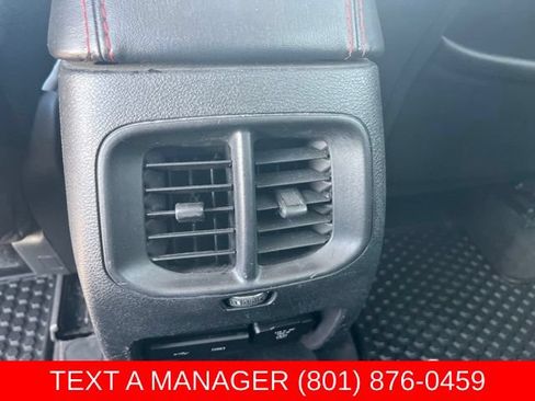 Used 2019 Jeep Cherokee Trailhawk w/ Comfort/Convenience Group AWD/4WD image 17
