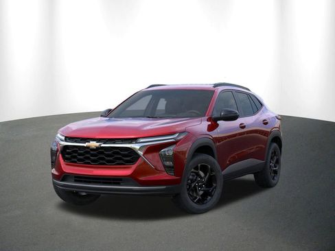 New 2026 Chevrolet Trax LT w/ Driver Confidence Package FWD image 8