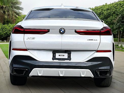 Used 2023 BMW X6 xDrive40i w/ Executive Package AWD/4WD image 3