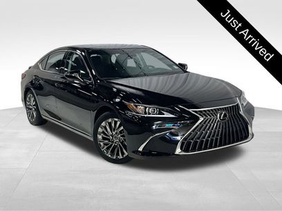 Certified 2025 Lexus ES 350 w/ Luxury Package