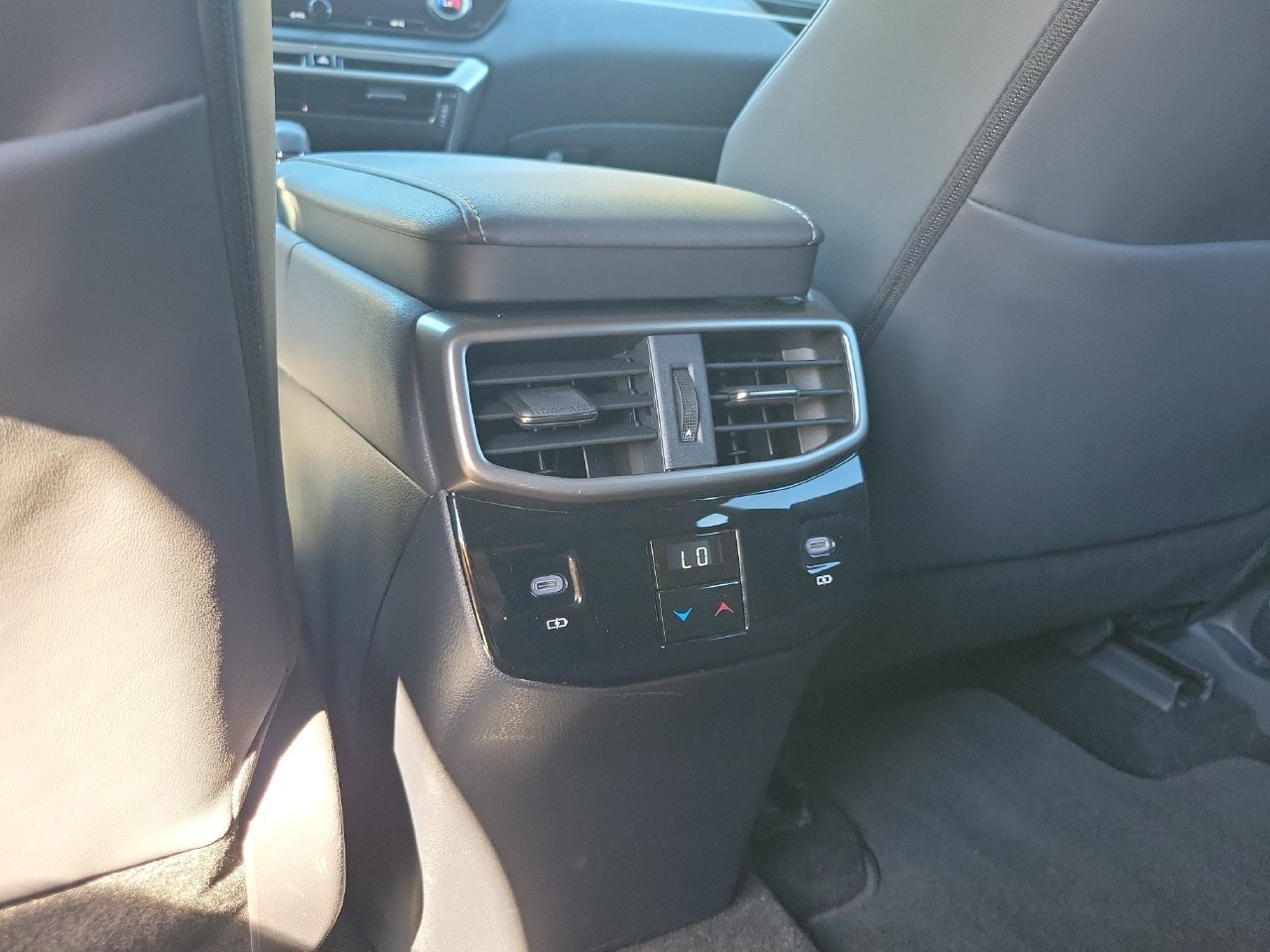 Used 2025 Lexus RX 350 Premium FWD image 11