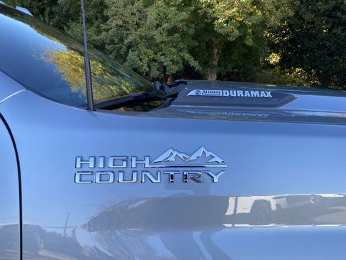 Used 2024 Chevrolet Silverado 2500 High Country w/ High Country Premium Package image 48