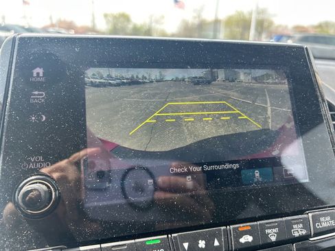 Used 2023 Honda Odyssey Touring image 6