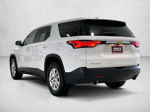 Used 2023 Chevrolet Traverse LS FWD image 13