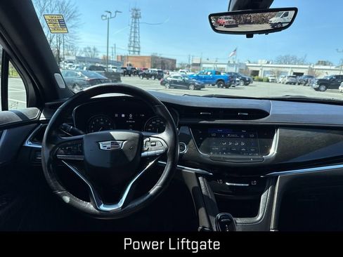 Used 2023 Cadillac XT6 Premium Luxury w/ Technology Package image 13