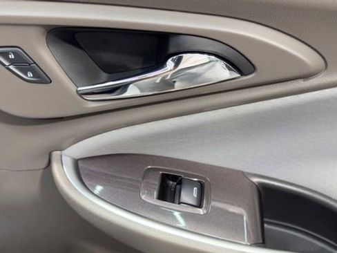 Used 2019 Chevrolet Malibu LS FWD image 14