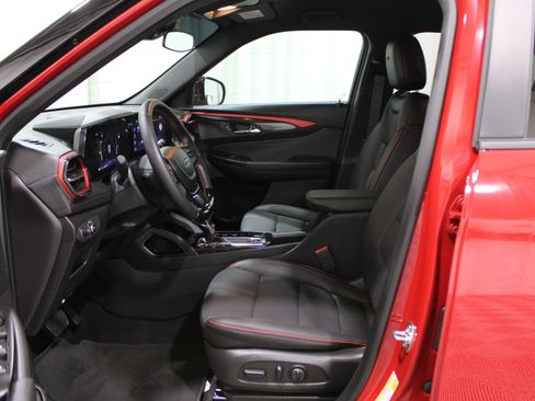 Used 2026 Chevrolet TrailBlazer RS image 3