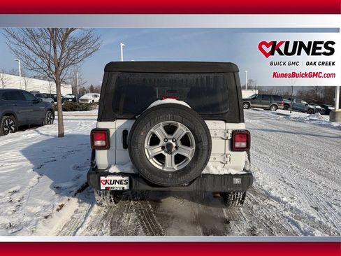 Used 2023 Jeep Wrangler Sport S image 6